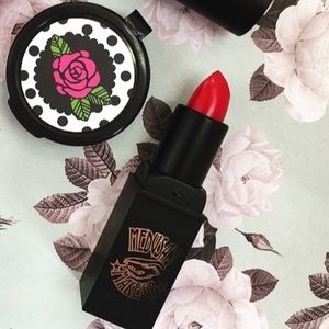 🌟RED SQUARE Medusa Makeup Lipstick NWT